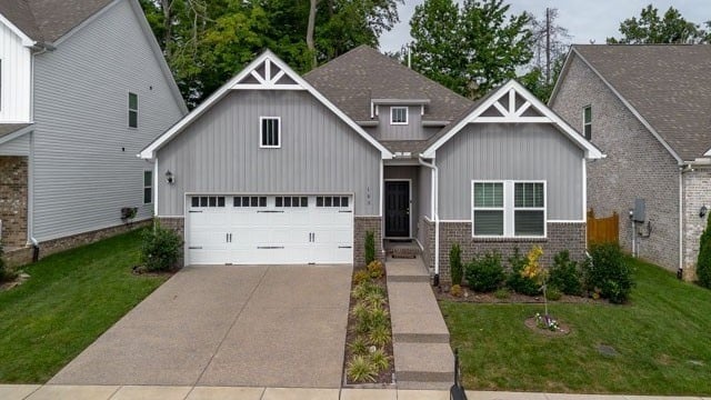 183 Hampshire Way, White House, TN 37188