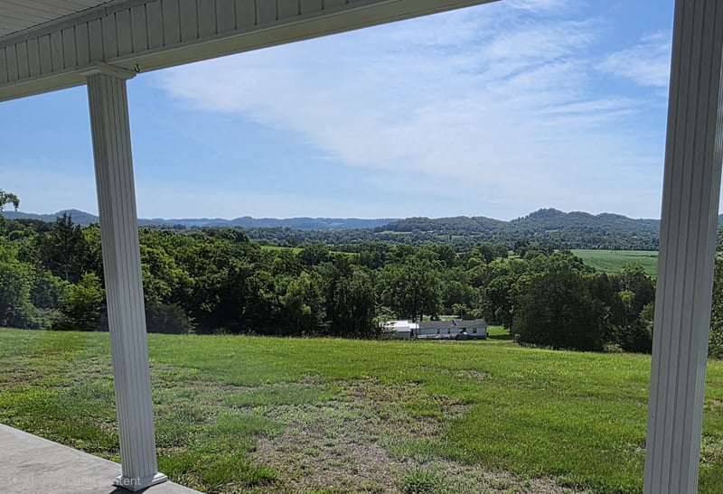 4 Lewis James Ln, Riddleton, TN 37151