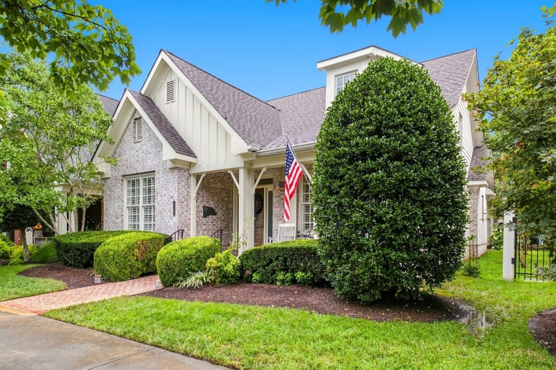 1325 Barkleigh Ln, Franklin, TN 37064