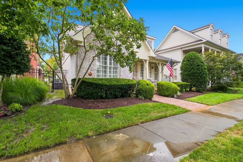 1325 Barkleigh Ln, Franklin, TN 37064