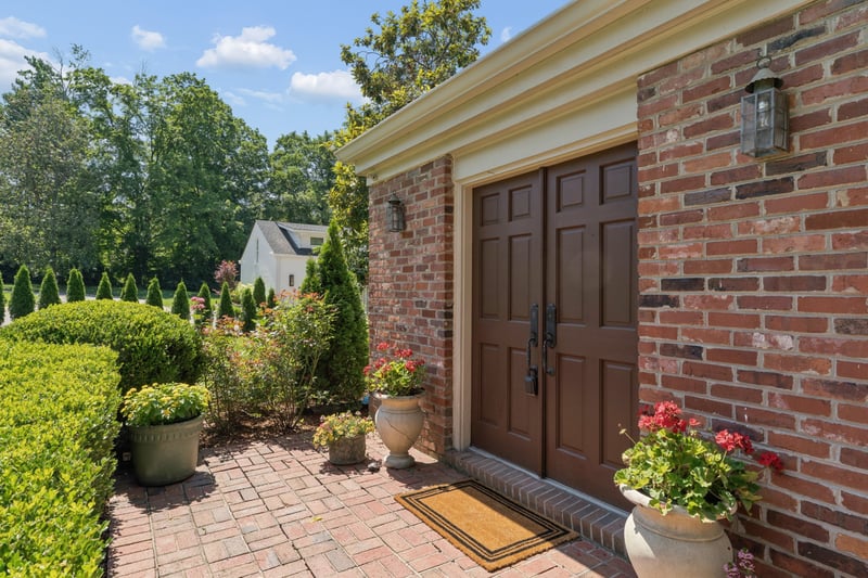 105 Brookfield Ave, Nashville, TN 37205