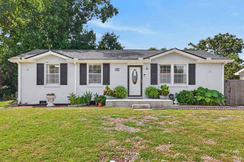 528 Singer Dr, Madison, TN 37115