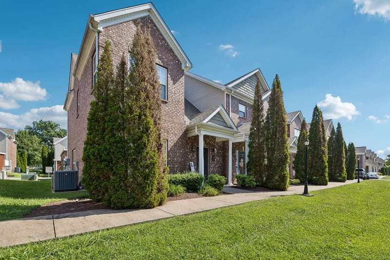 341 Rowlette Cir, Murfreesboro, TN 37127