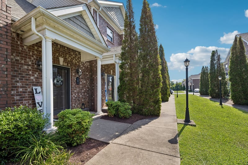 341 Rowlette Cir, Murfreesboro, TN 37127