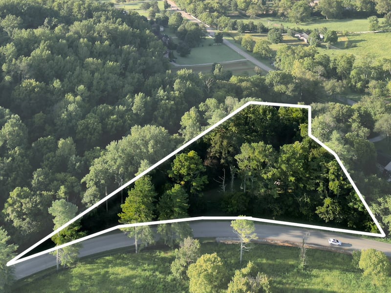 2044 Darks Mill Rd, Columbia, TN 38401