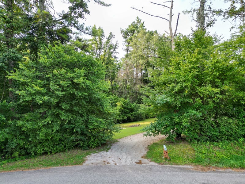 2044 Darks Mill Rd, Columbia, TN 38401