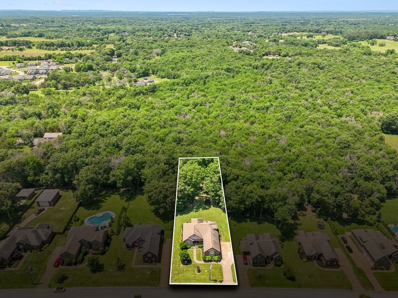 818 Tall Oak Trl, Mount Juliet, TN 37122