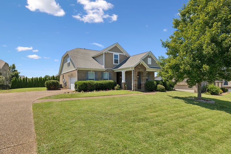 2293 Dewey Dr, Spring Hill, TN 37174