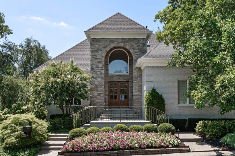 1 Warwick Ln, Nashville, TN 37205