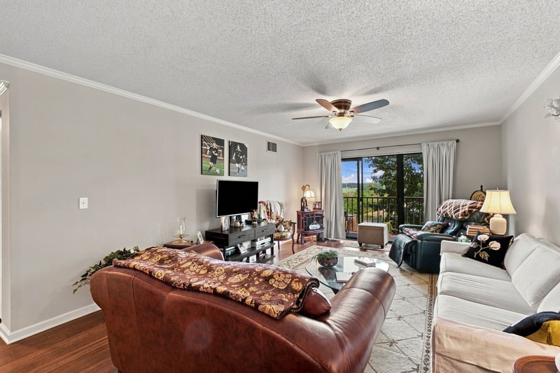 200 Sanders Ferry Rd #1303, Hendersonville, TN 37075