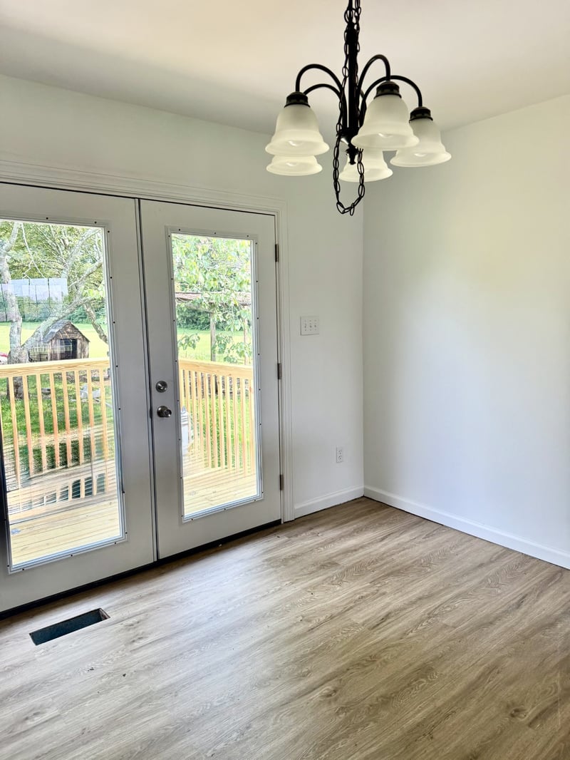 2916 Edge Park Ct, Columbia, TN 38401