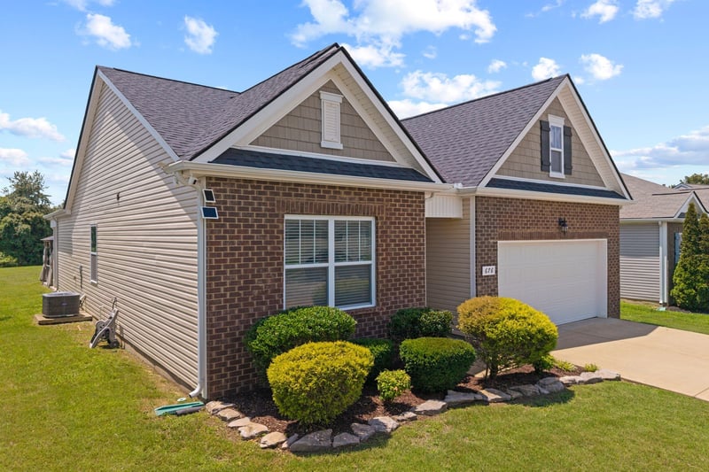 676 Prominence Rd, Columbia, TN 38401