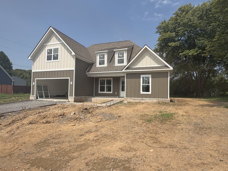 565 Hiwassee Rd, Lebanon, TN 37087