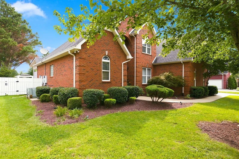 2813 Schoolside St, Murfreesboro, TN 37128