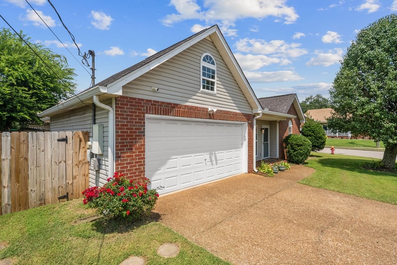 1920 Port James Cir, Antioch, TN 37013