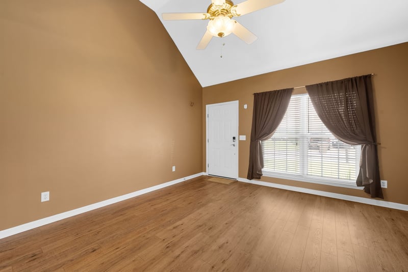 1920 Port James Cir, Antioch, TN 37013