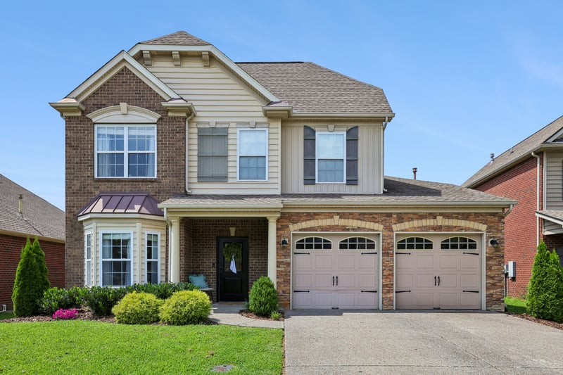257 Meandering Dr, Lebanon, TN 37090