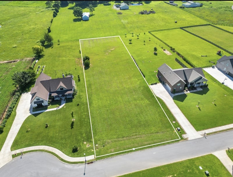136A Wind Wood Dr, Portland, TN 37148