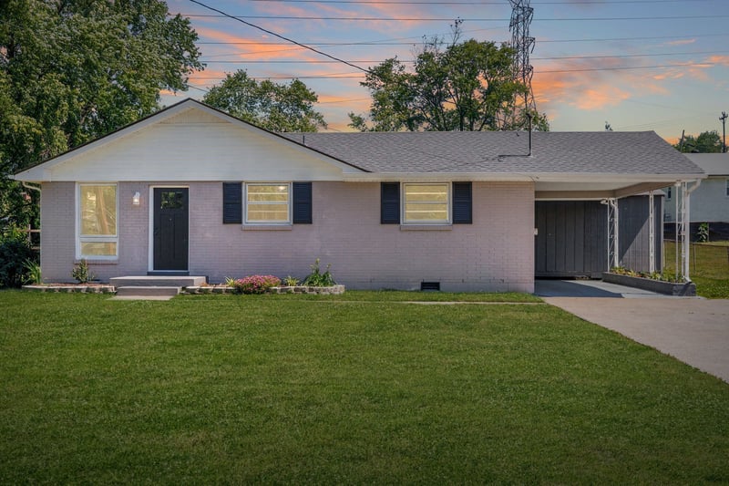 3228 Cloverwood Dr, Nashville, TN 37214