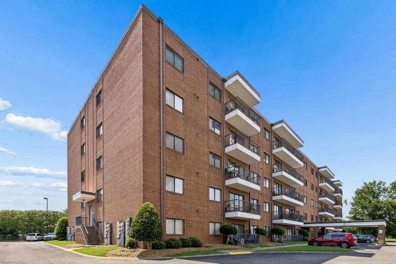 200 Sanders Ferry Rd #2205, Hendersonville, TN 37075