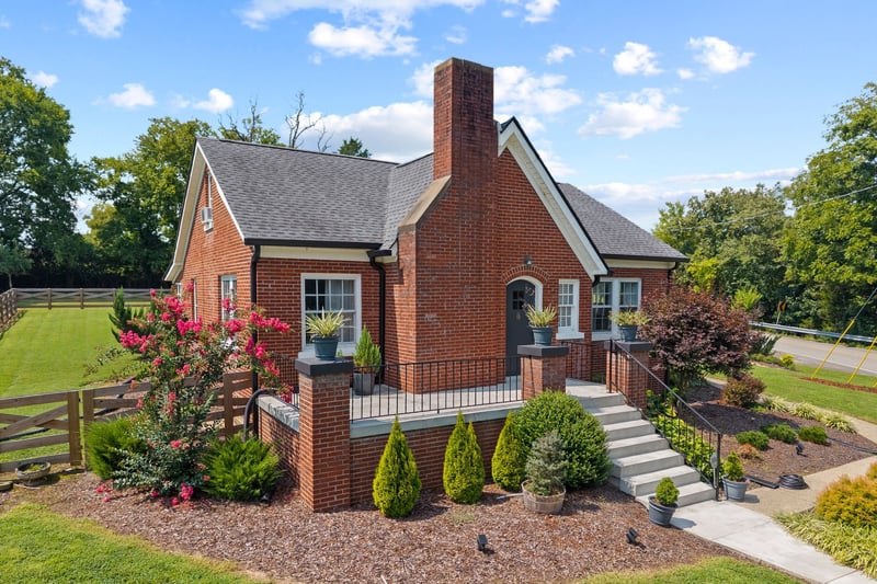 2890 Greens Mill Rd, Columbia, TN 38401