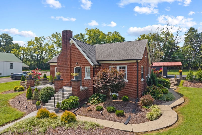 2890 Greens Mill Rd, Columbia, TN 38401