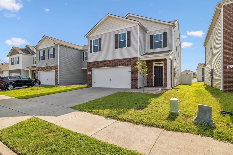 7626 Gunners Landing Dr, Antioch, TN 37013
