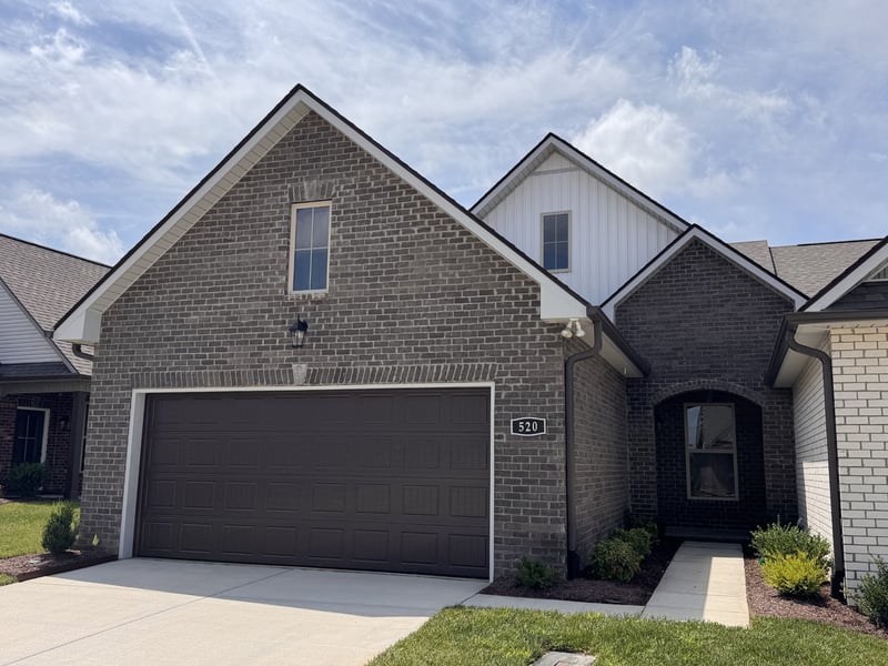 520 W Foxrun, Springfield, TN 37172
