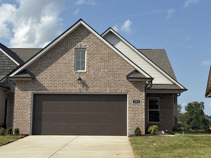 553 W Foxrun, Springfield, TN 37172