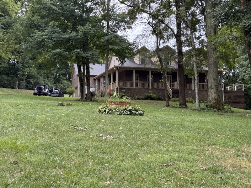 125 Carr Dr, Spring Hill, TN 37174