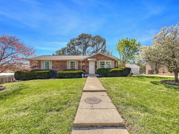 692 Atlanta Dr, Hermitage, TN 37076