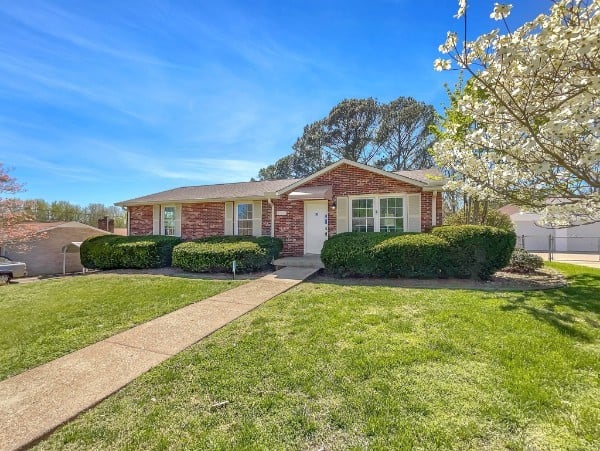 692 Atlanta Dr, Hermitage, TN 37076