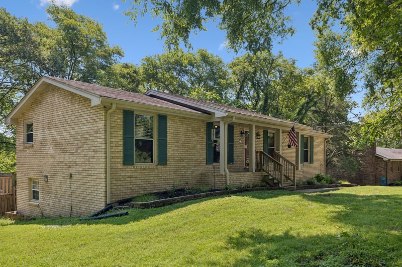 609 Clifton Dr, Goodlettsville, TN 37072