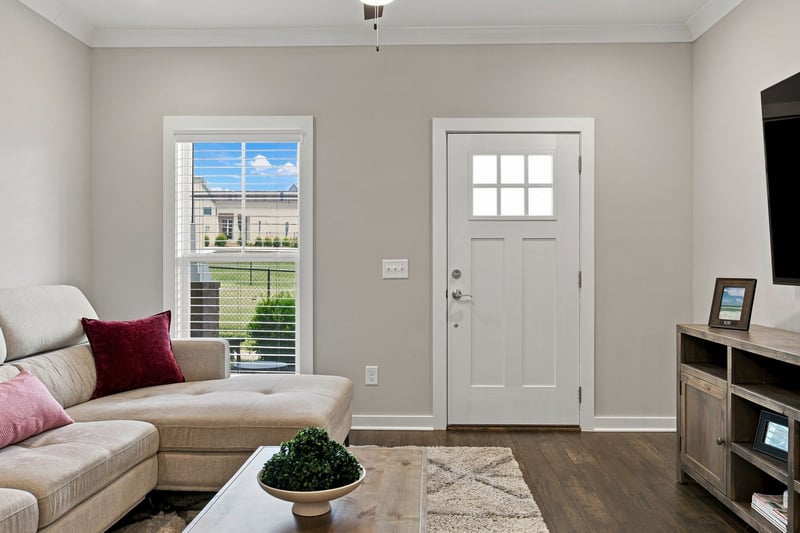 917 Ashland Place Dr, Nashville, TN 37218