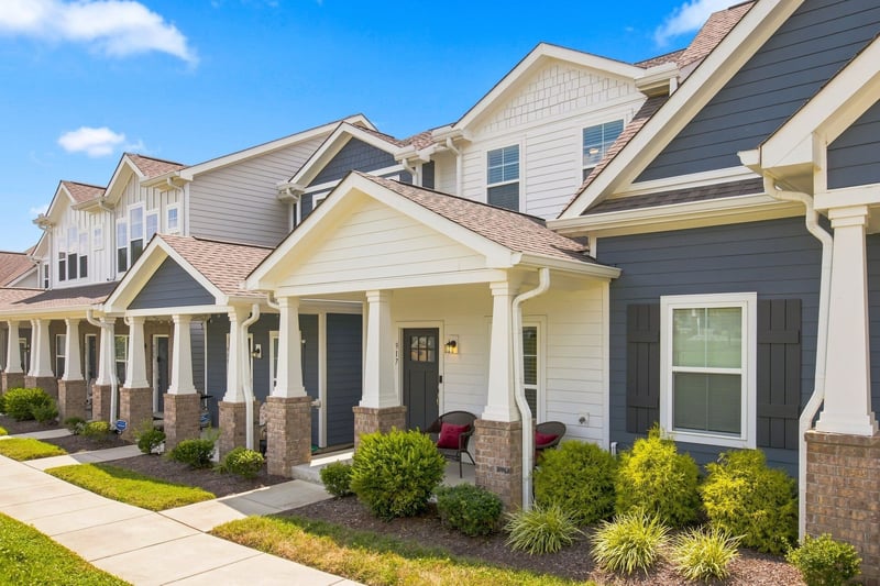 917 Ashland Place Dr, Nashville, TN 37218