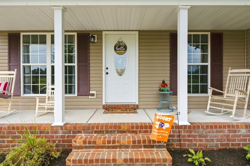 1809 Mosley Ferry Rd, Chapmansboro, TN 37035