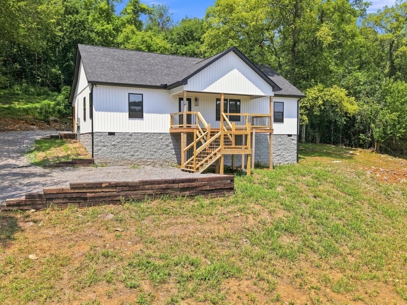1190 Patton Hollow Rd, Watertown, TN 37184