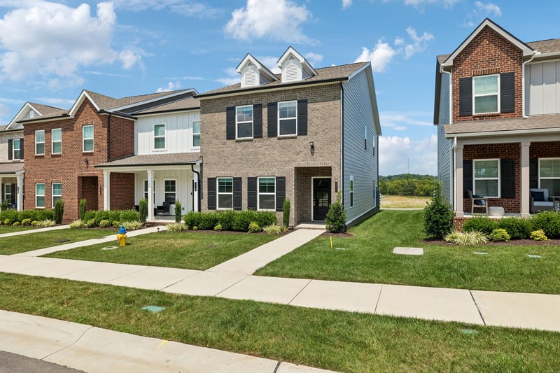 977 Nance Ln, Lebanon, TN 37087