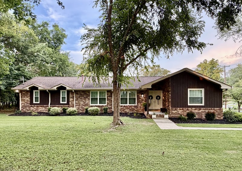 149 Indian Lake Rd, Hendersonville, TN 37075