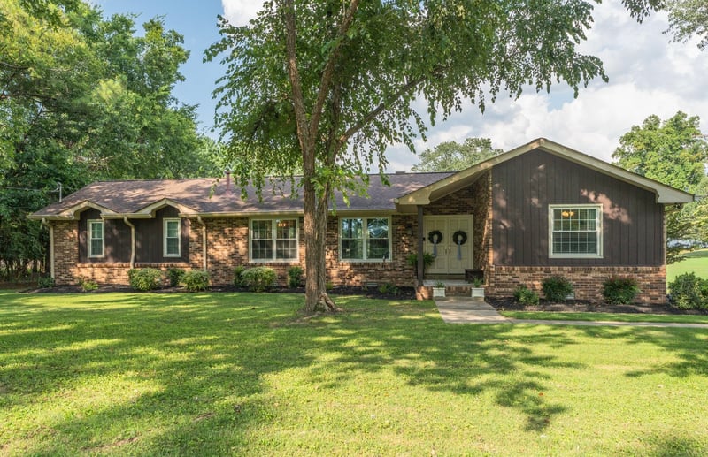 149 Indian Lake Rd, Hendersonville, TN 37075