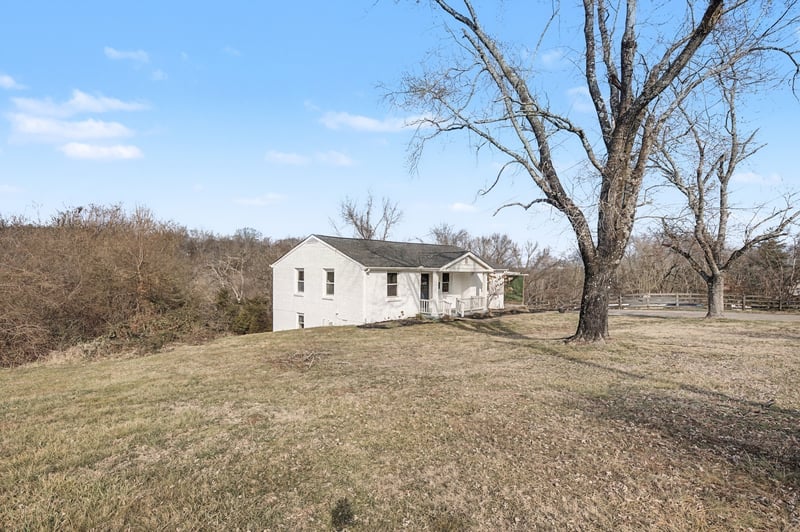 6247 Pettus Rd, Antioch, TN 37013