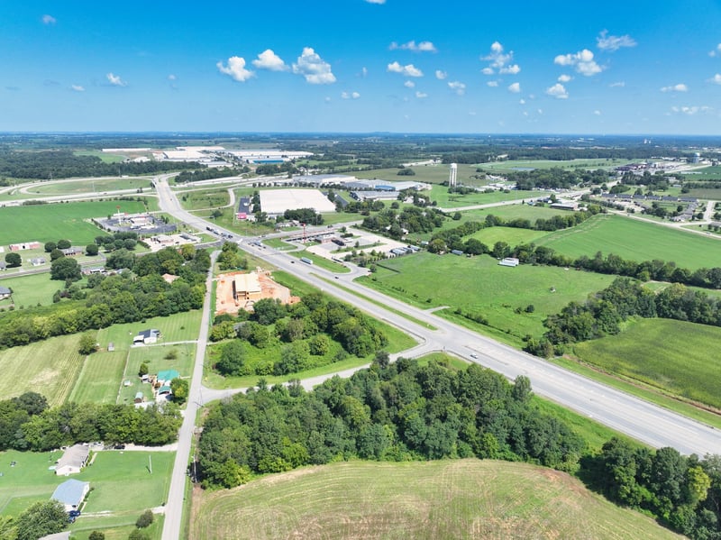 233T T G T Rd, Portland, TN 37148