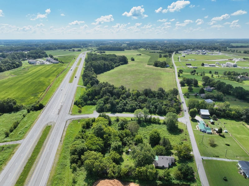 233T T G T Rd, Portland, TN 37148