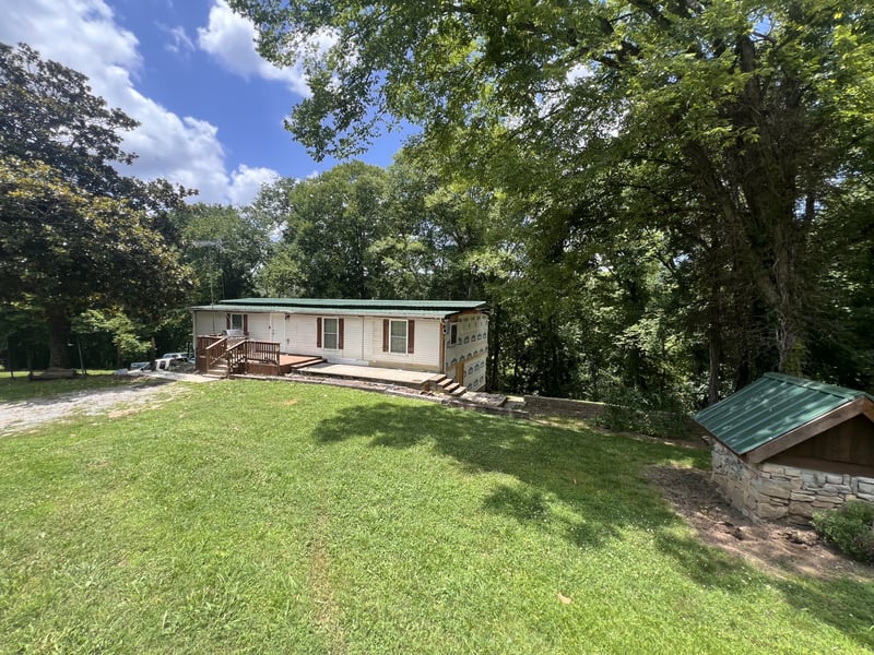 2205 Dowell Branch Rd, Columbia, TN 38401