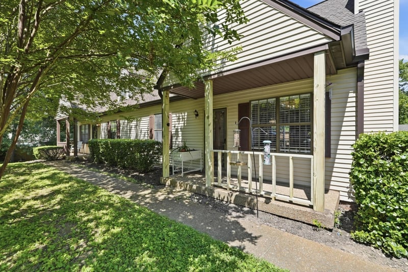 3201 E Lake Dr, Nashville, TN 37214