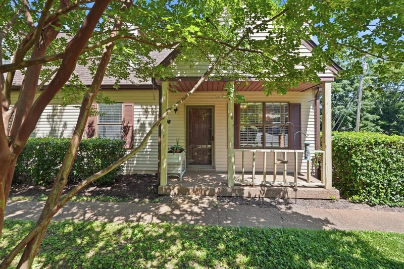 3201 E Lake Dr, Nashville, TN 37214