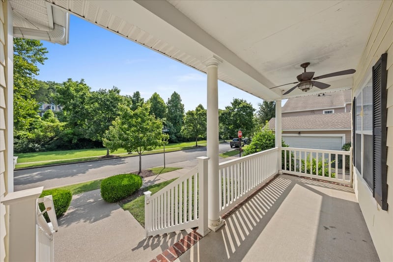 7093 Sunnywood Dr, Nashville, TN 37211