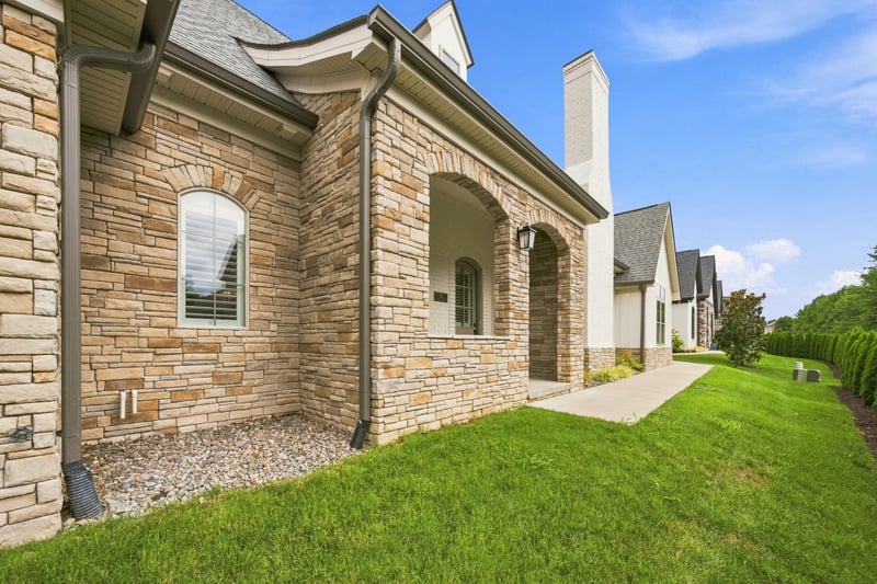 316 Flag Ct, Gallatin, TN 37066