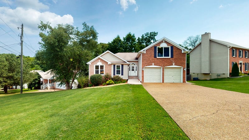 2708 Leesa Ann Ln, Old Hickory, TN 37138