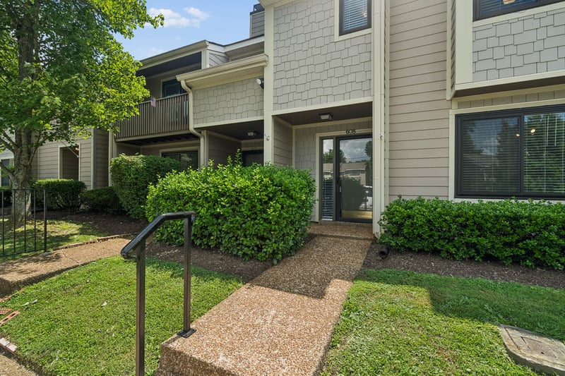 608 Barlin Dr, Nashville, TN 37221